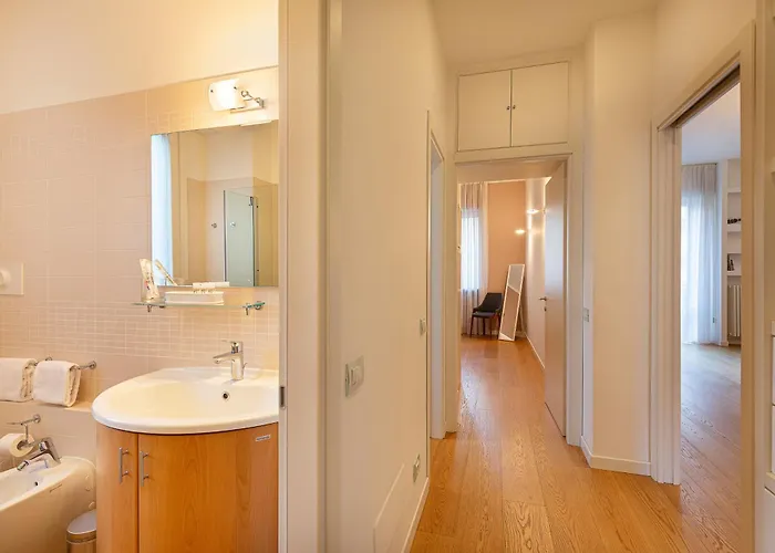 Easyhomes - Piazza Erculea Appartement