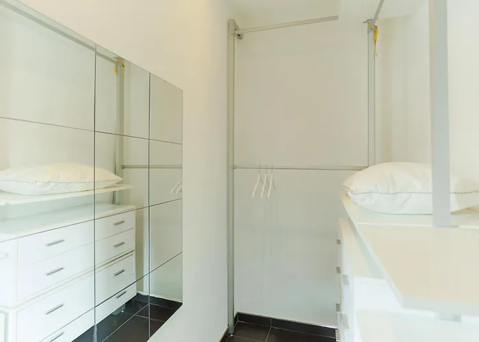 Stylish Porta Venezia - Bright With Jacuzzi