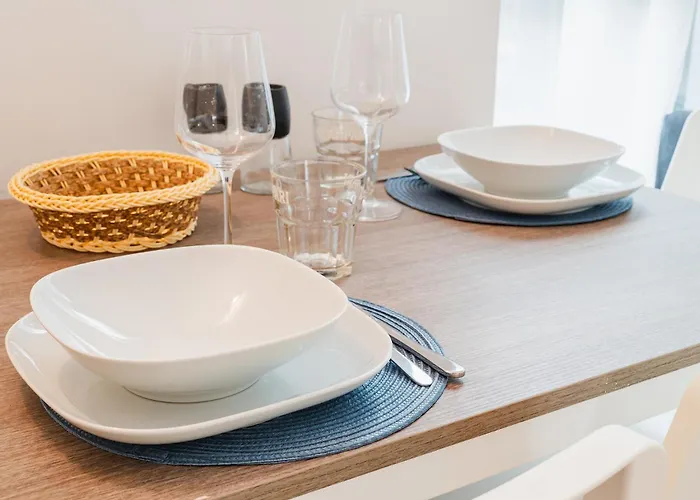 Guest Planet - Arco Della Pace Milan