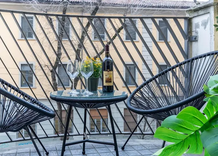 Duomo 15 Min Walk - Historic Center, 4 Bedrooms And 2 Terrace