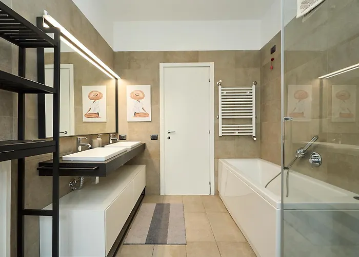 Absolute Luxury Home, 15 Minutes Walk San Siro *