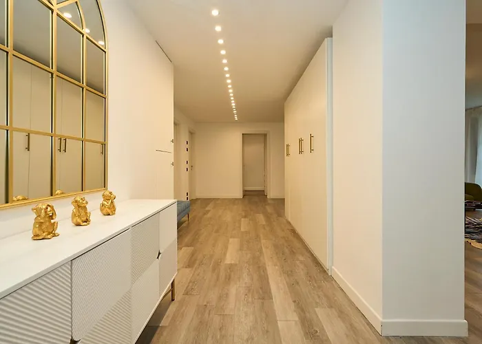 Absolute Luxury Home, 15 Minutes Walk San Siro * Milán