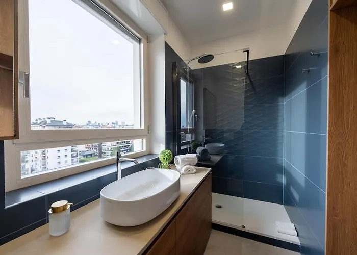 Skyline Penthouse - Terrazzo Panoramico & Metro 5min 公寓