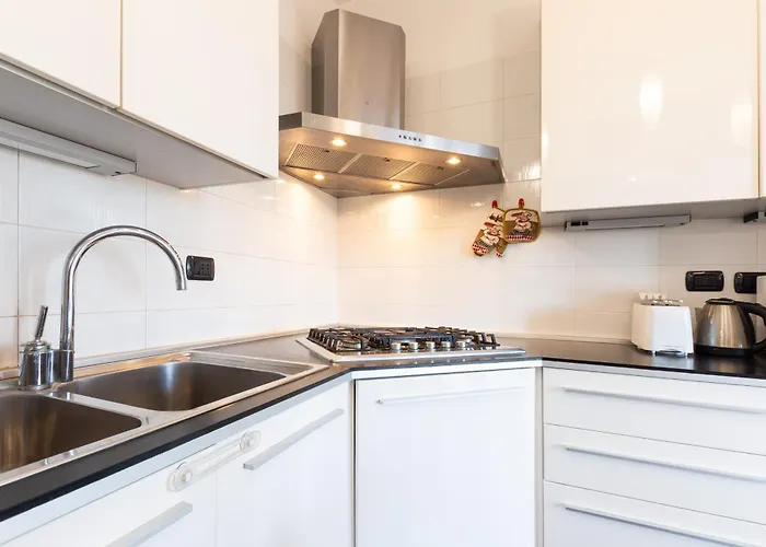 Lejlighed I-host Spacious 2br With 2 Baths & Balcony Milano