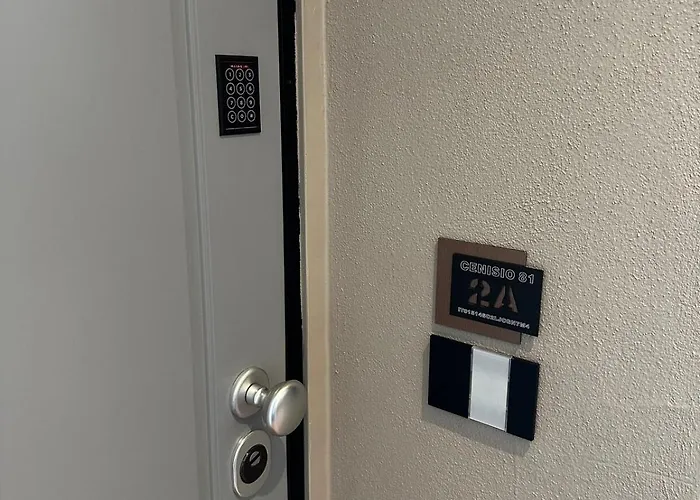 Apartman Cenisio81 Milánó