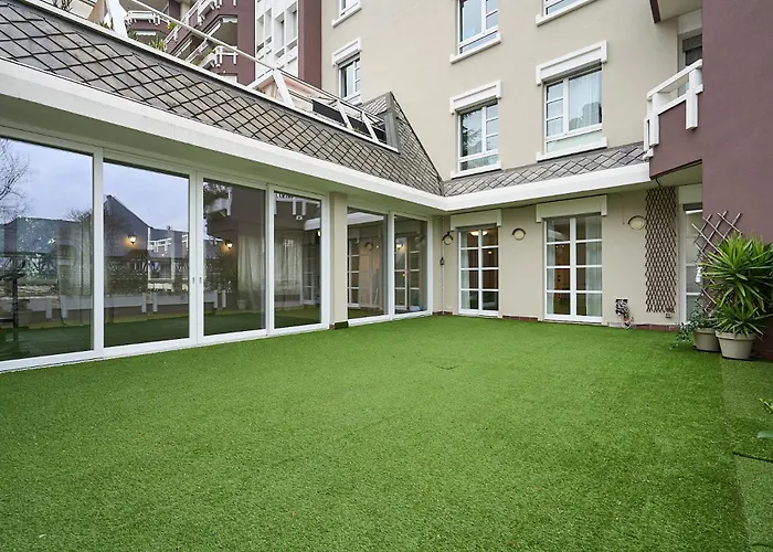 Absolute Luxury Home, 15 Minutes Walk San Siro Apartamento *
