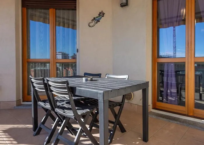 I-host Spacious 2br With 2 Baths & Balcony Lejlighed Milano