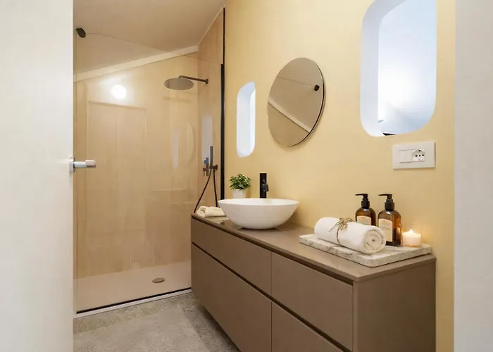 Nerogiardini - Lusso E Design A San Babila Milán