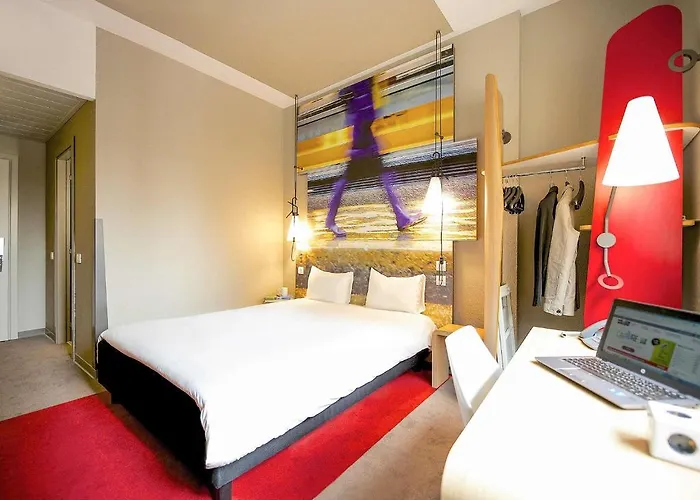 Ibis Centro Hotel 3*