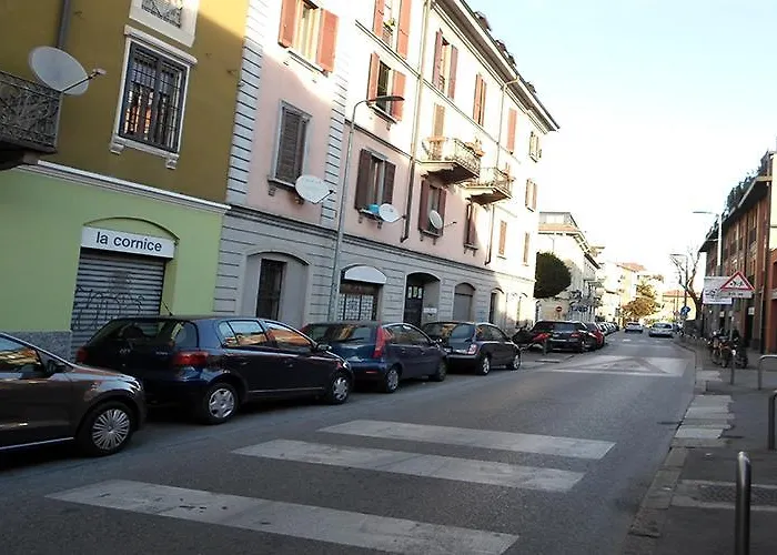 Le Di Raffaele * Milánó