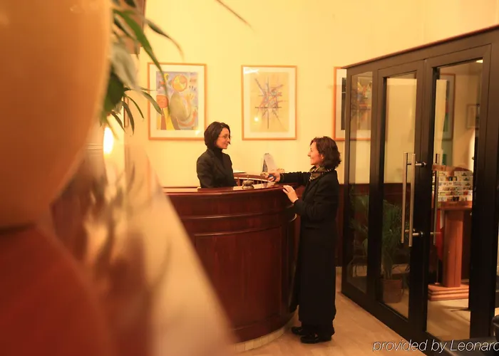 제니우스 다운타운 호텔