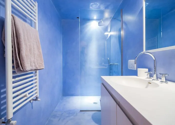 Center Design House *