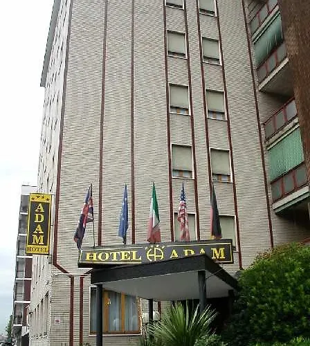 米兰诺帕玛诺瓦酒店 4*