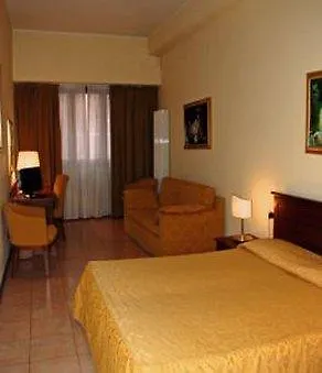 Certosa 3* Милан