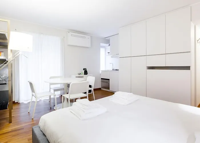 Easyhomes - Spiga Apartamento