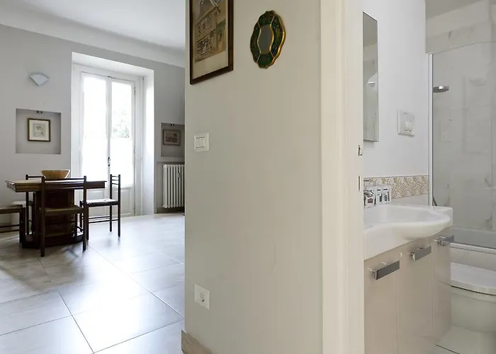 Italianway-reggimento Savoia Appartement Milaan