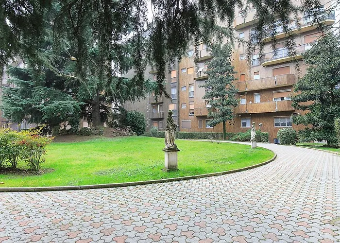 Rosso A Milano, Vicino Allo Ieo דירה מילאנו