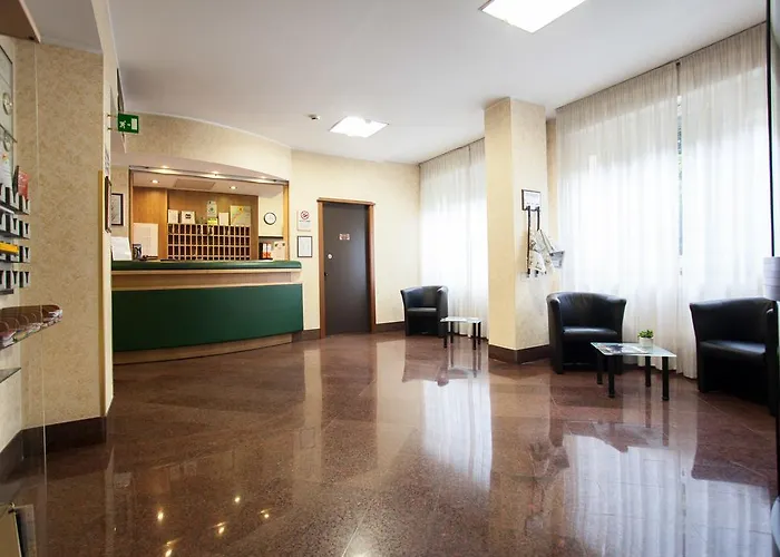 Desenzano Apart Otel Milano