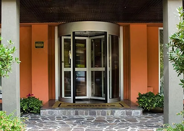 Starhotels Tourist 4* Milano