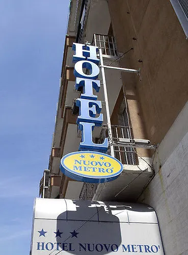 Nuovo Metro Hotel 3*