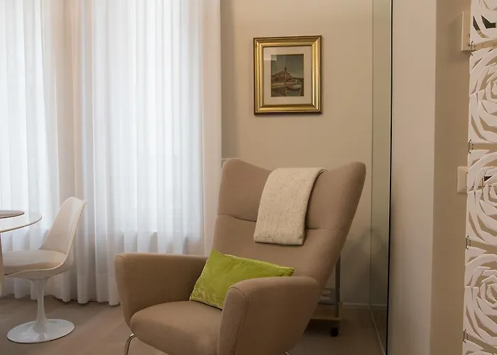 Porta Venezia Centro فندق *