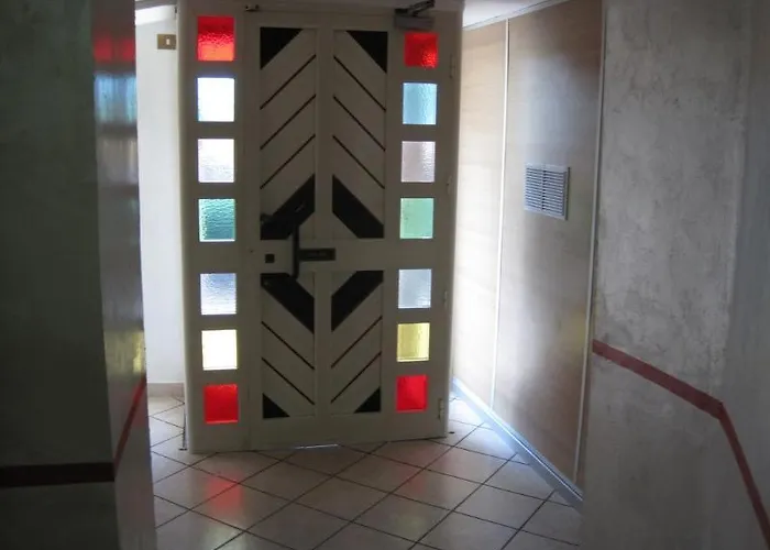 贝尔希特酒店 酒店 2*