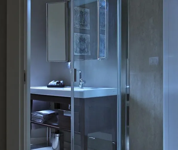 Bronzino House 3* Μιλάνο