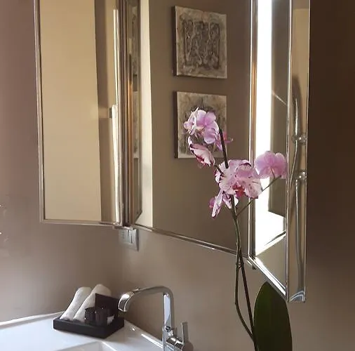 Alojamento de Acomodação e Pequeno-almoço Bronzino House 3*