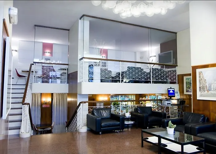 Hotell Canova 3*