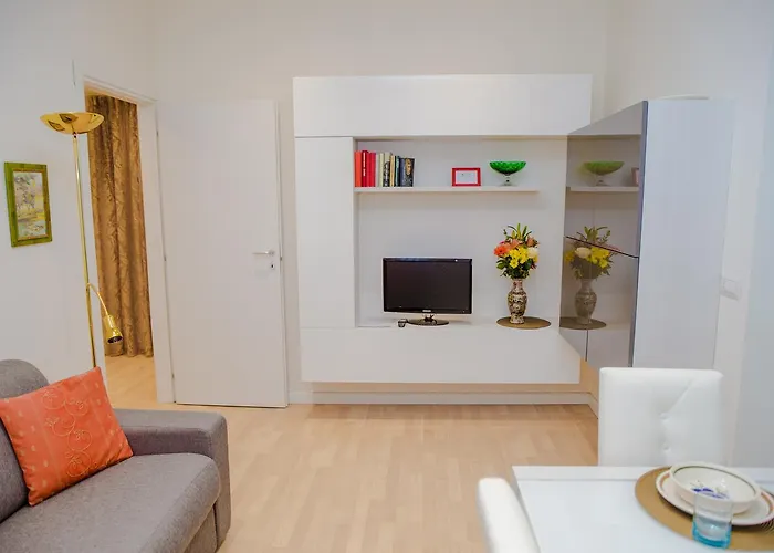Guesthost - Istria M5 Cozy Milão