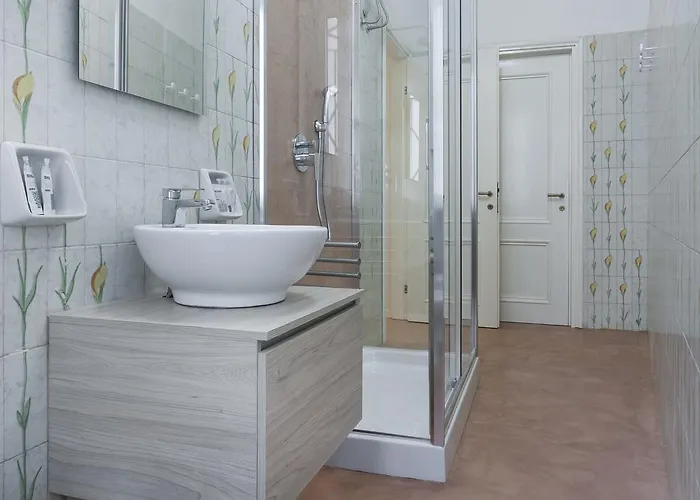 Italianway Easy - Nerino 5 Apartament