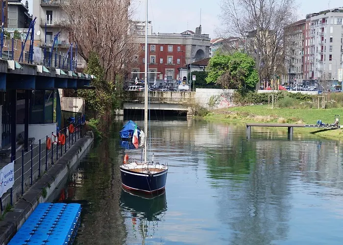 Hbhall Residenze Darsena Apartament