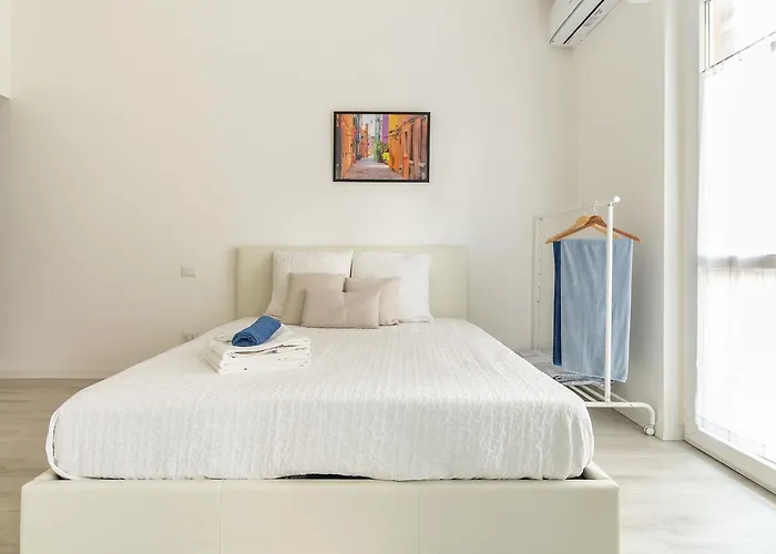 Apartment Alessia's Flat- M3 Corvetto *