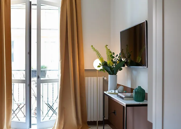 Zebra Naviglio 4* ミラノ