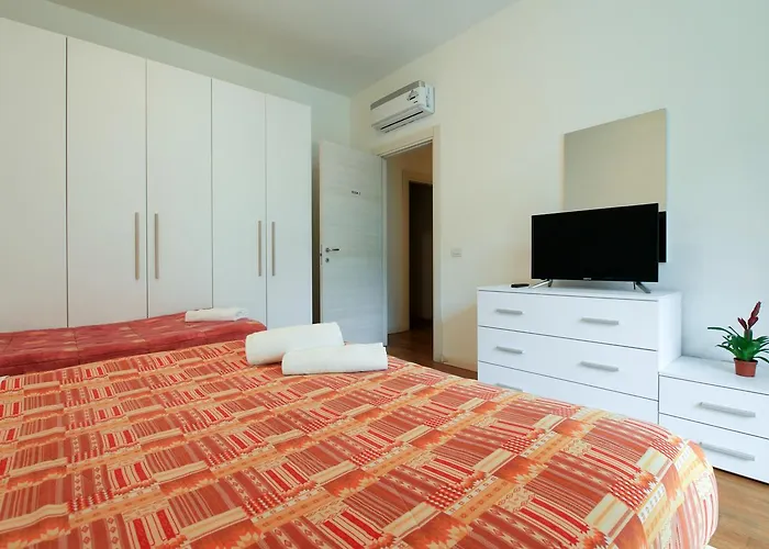 Red Line Division Vendégház