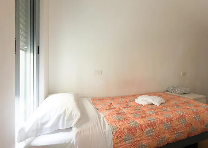 Vendégház Red Line Division Milánó