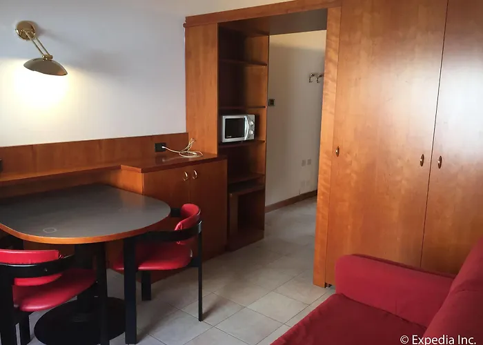 Hotel apartamentowy Donatello Mediolan