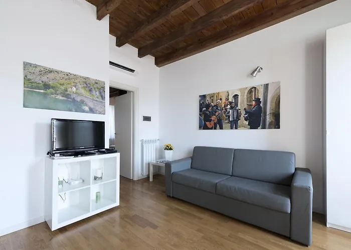 La Maison Del Capestrano * Mediolan