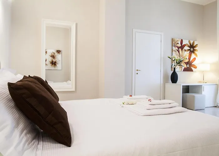 Hotel Royal Suites *