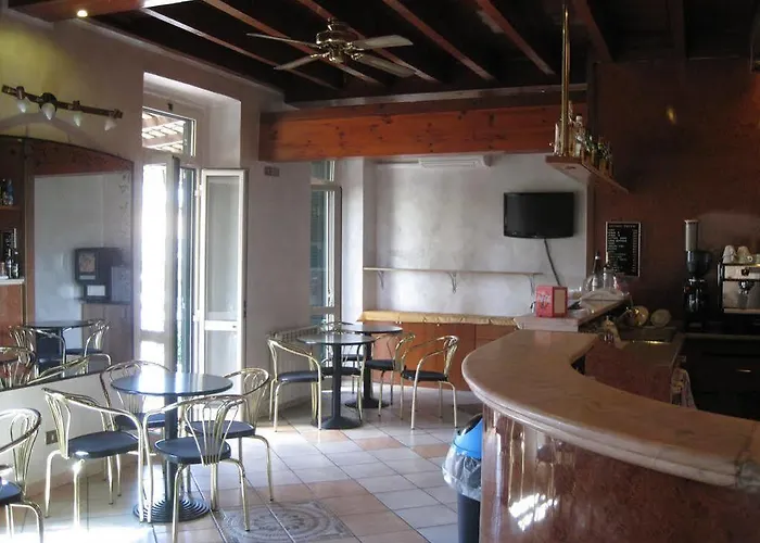 贝尔希特酒店 2*