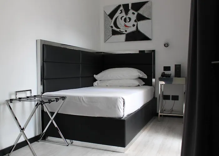 Hotel Lhp Napoleon 4*