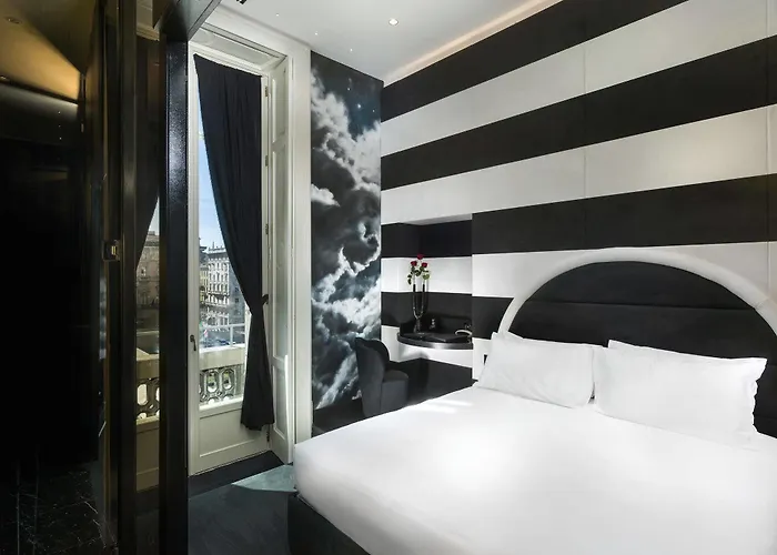 The Glamore Duomo Milão