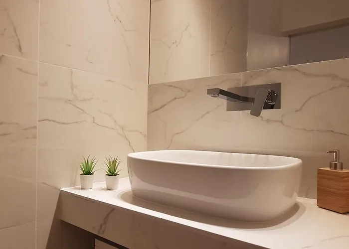 Navigli - Via Savona * Milaan