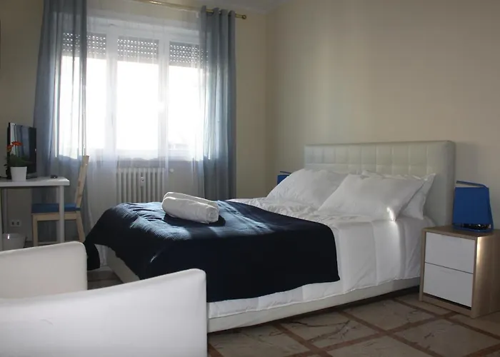 Lotus ベッド・アンド・ブレックファスト 5*