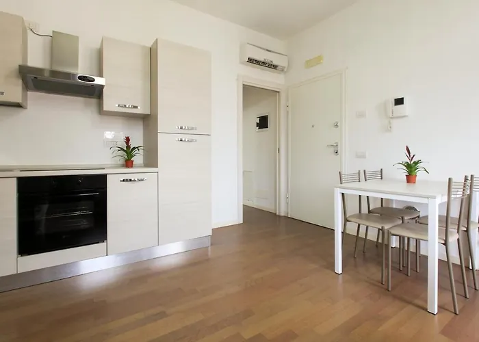 Vendégház Red Line Division 3*