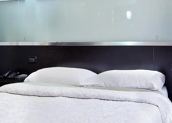 Отель Bolzano 3*