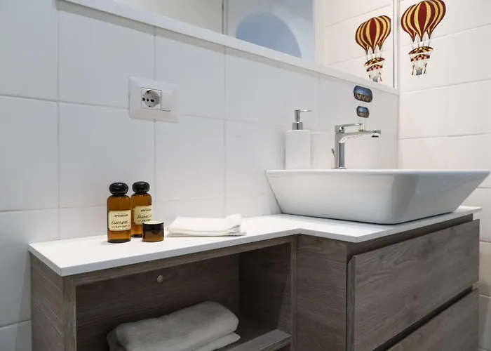 Mi Navigli * ميلان