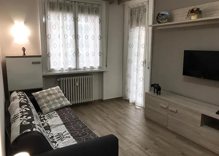 Lorenteggio Apartment *