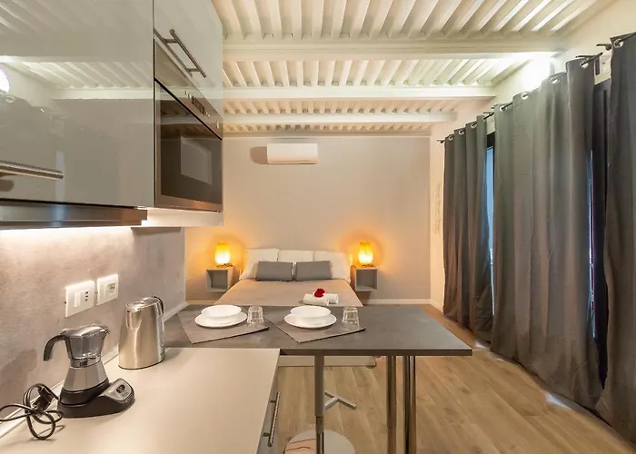 Alessia's Building- Affori Fn Apartman *