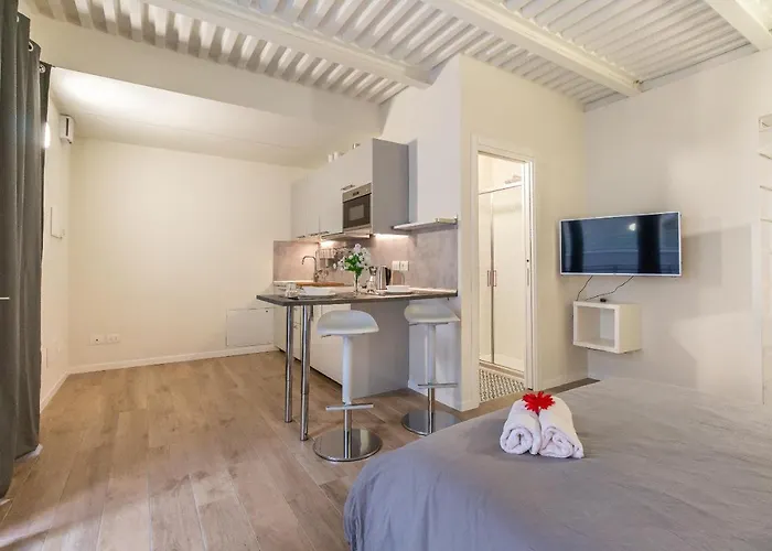 Alessia's Building- Affori Fn Apartman